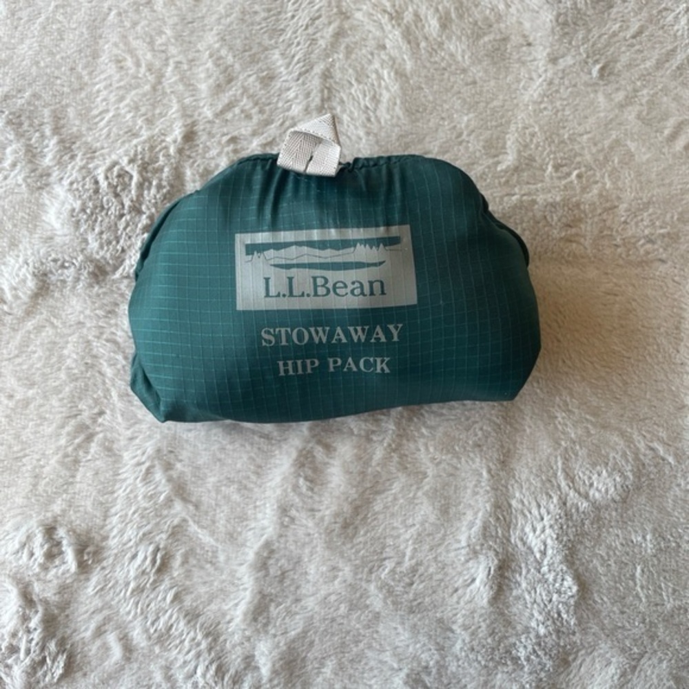L.L. Bean Forest Green Stowaway Hip Pack